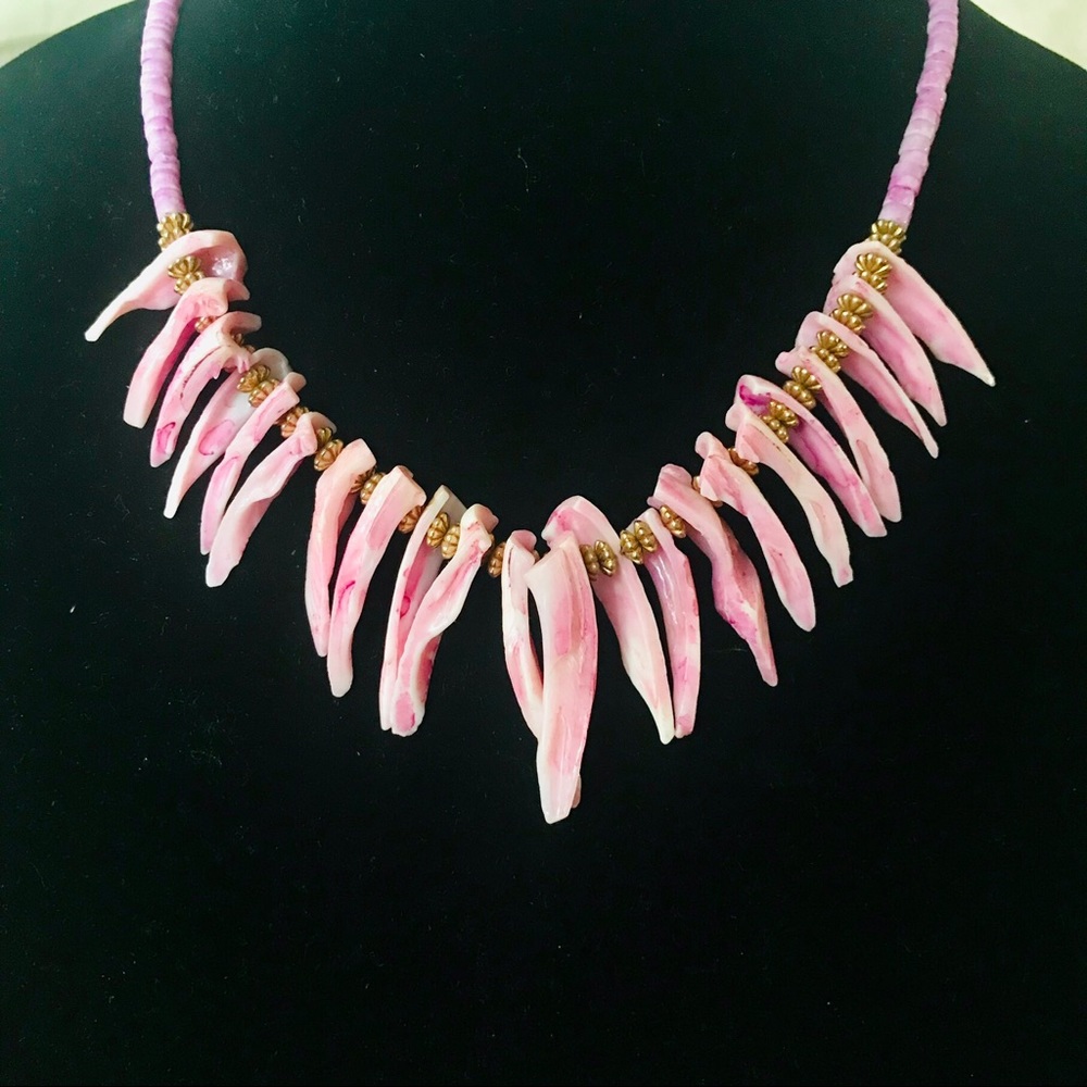 Shell Necklace Pink & Gold - Picture 2 of 6